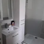 Charmante Avec Piscine Proche Villa *