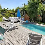 Villa Charmante Avec Piscine Proche *