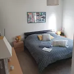 Charmante Avec Piscine Proche Villa