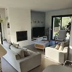 Charmante Avec Piscine Proche